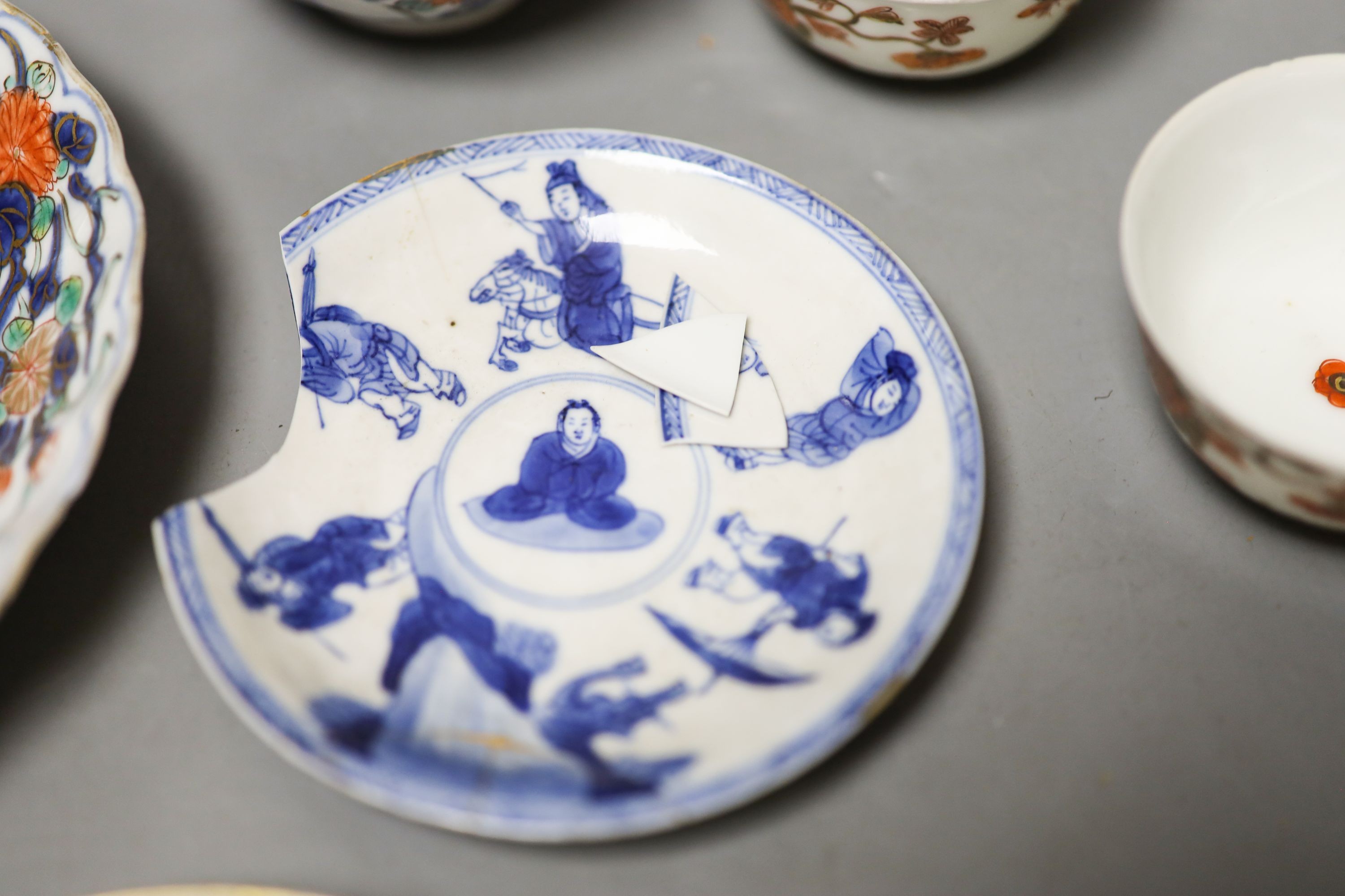 A group of 18 century Chinese tea wares, damage